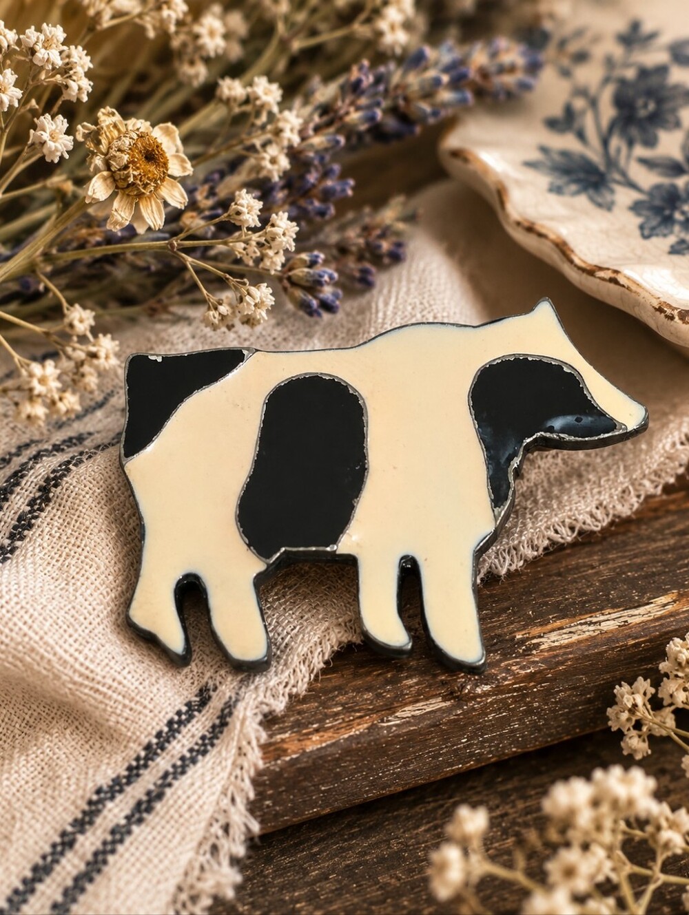 Vintage Black & White Enamel Cow Brooch Pin – Farmhouse Cottagecore Dairy Cow